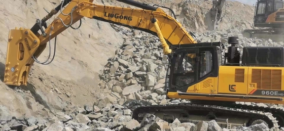 RM125 Hydrauliczny młot koparki Silence Type Średni łamacz kamieni